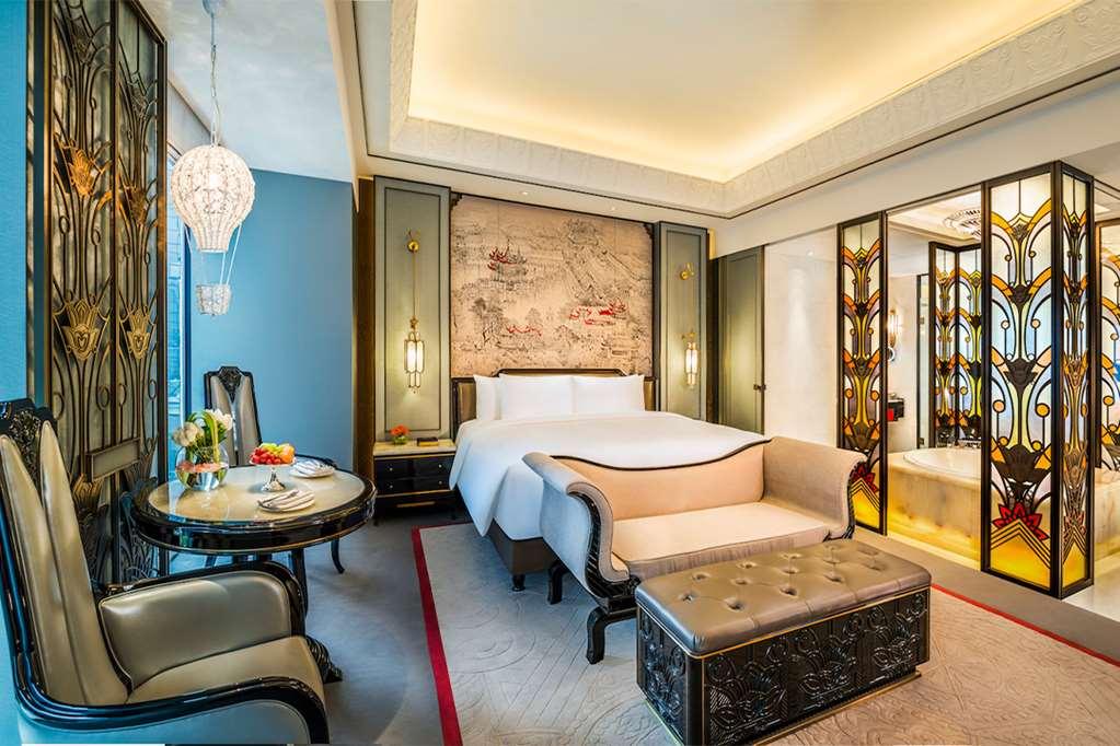 The St. Regis On The Bund, Hotel