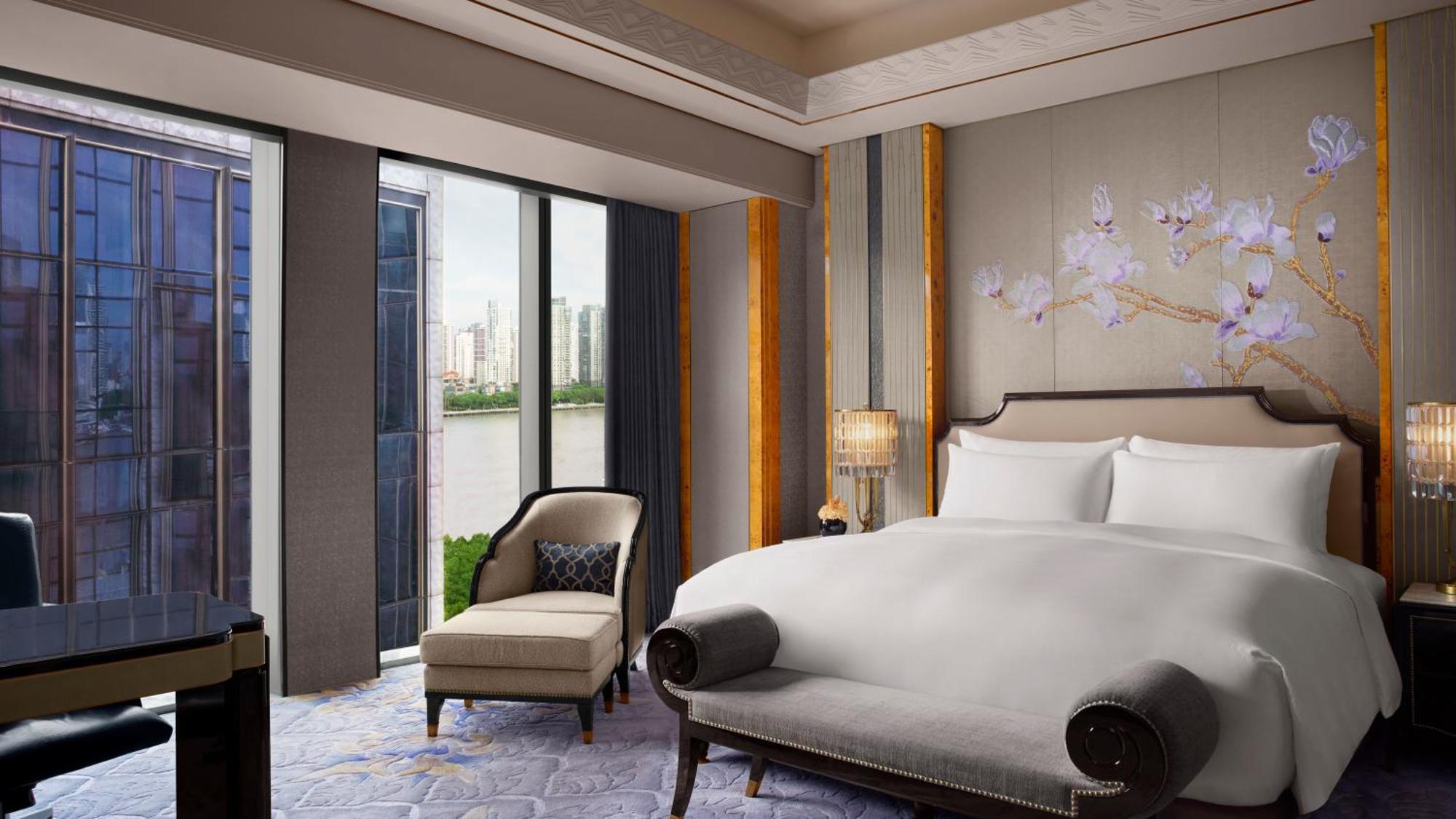 Hotel The St. Regis On The Bund, 5*