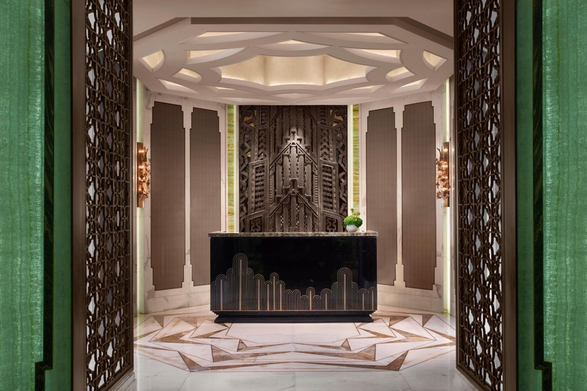 The St. Regis On The Bund, 5*